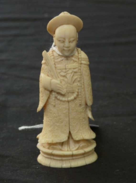 Auction lot image 2