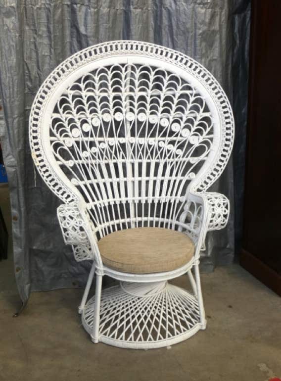 Auction lot image 4