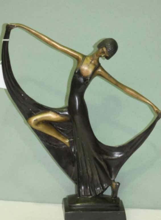 Auction lot image 3