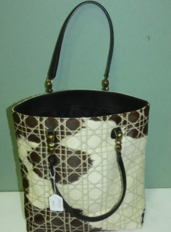 Auction lot image 2